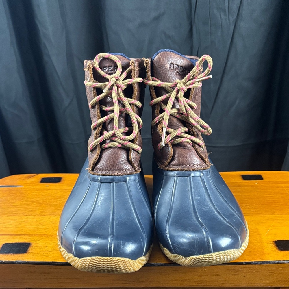 Sperry Brown Winter Boots with Pink Accents - Picture 3 of 5